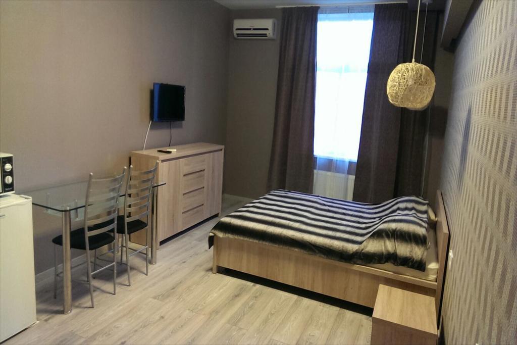 Solo Apartment Dragomanova Kijev Szoba fotó